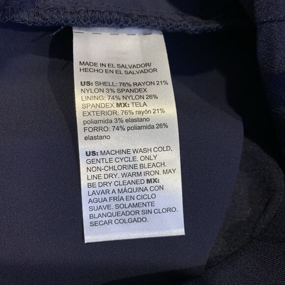 Chico's Pants Women's Size 00R (2) Brigitte Ink Blue Slim Ankle Pull-On NWT - Picture 6 of 9